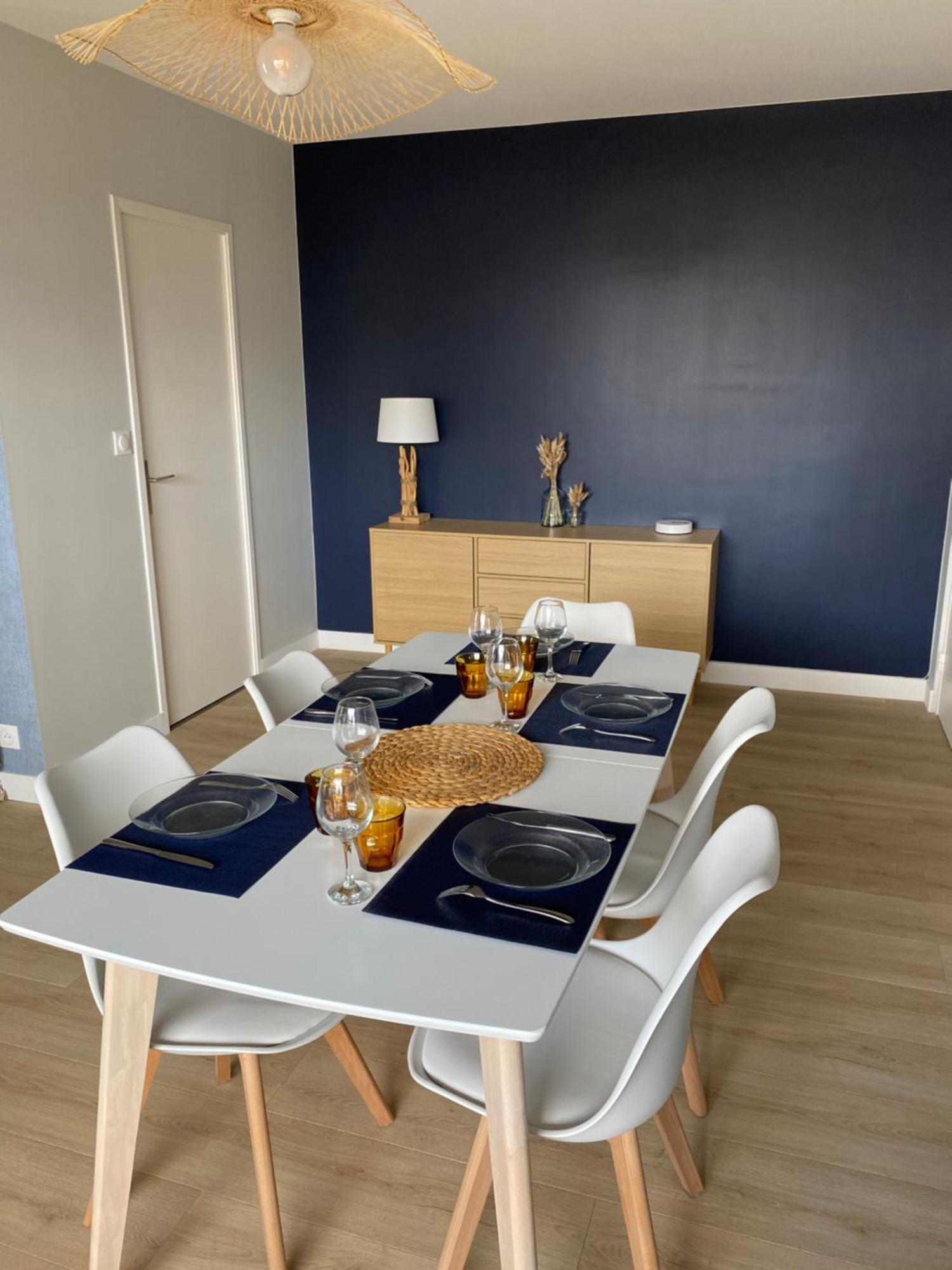 Appartement 65M2 Avec Balcon Vues Partielles Mer A 150M De La Plage Et Centre, Wifi Et Parking Prive Блонвиль-сюр-Мер Экстерьер фото