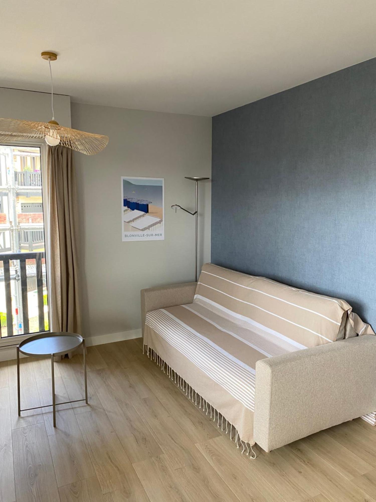 Appartement 65M2 Avec Balcon Vues Partielles Mer A 150M De La Plage Et Centre, Wifi Et Parking Prive Блонвиль-сюр-Мер Экстерьер фото
